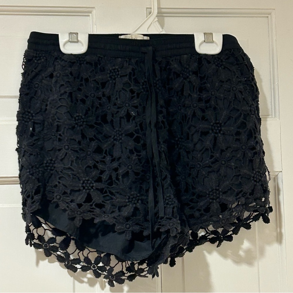 Abercrombie & Fitch Black Floral Lace High Waist Shorts. 2” inseam